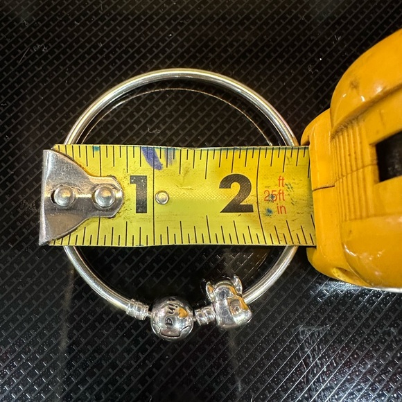 Bangle bracelet - Picture 6 of 6